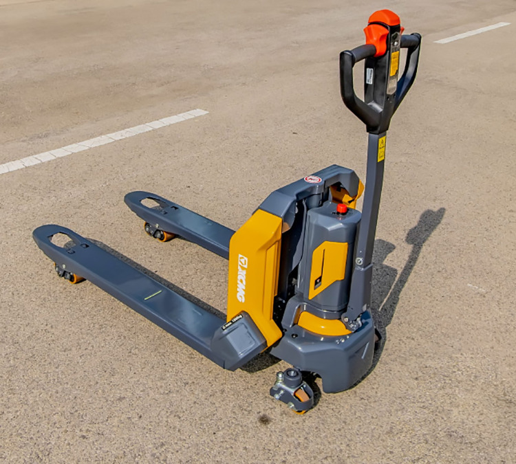 New Pallet truck XCMG XCC-LW15 1.5 t  Mini Electric Pallet Forklift Truck With Cheap Price: picture 3