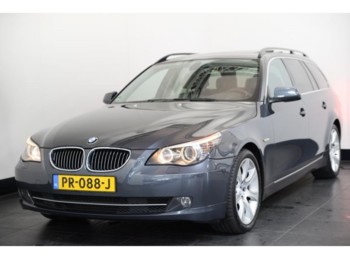 BMW 5 Serie Touring 530D 235pk Aut Executive Sport Full Options Navi Xenon Leder Panorama Memory 18'' - Car