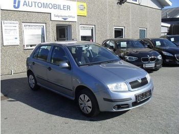 SKODA Fabia 1,2 12V Ambiente - Car