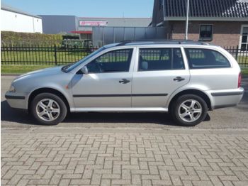 SKODA Octavia Combi 1.9 TDI GLX 4X4 - Car