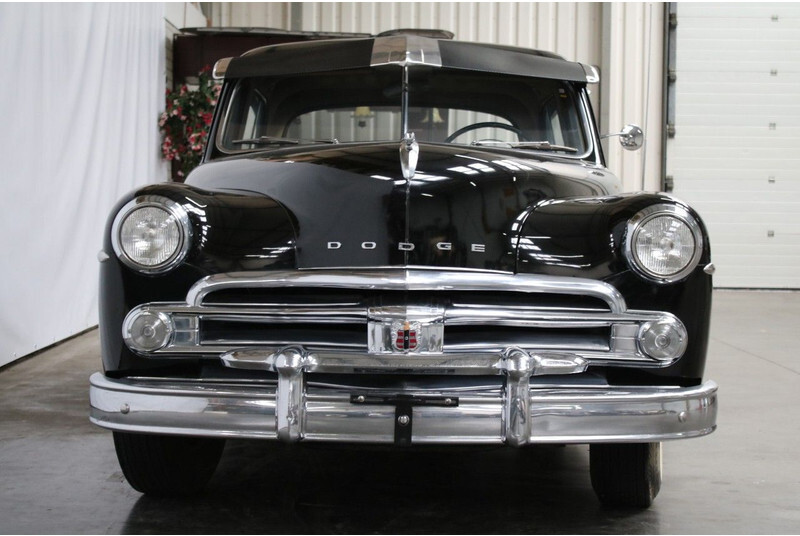 Car Dodge Coronet 1950: picture 2