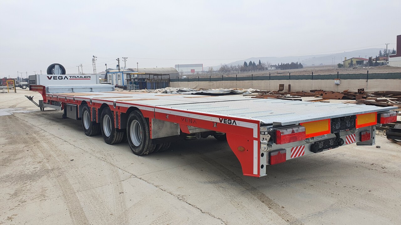Autotransporter semi-trailer for transportation of heavy machinery 3 AXLE SPECIAL LOWLOADER VEGA TRAILER: picture 4