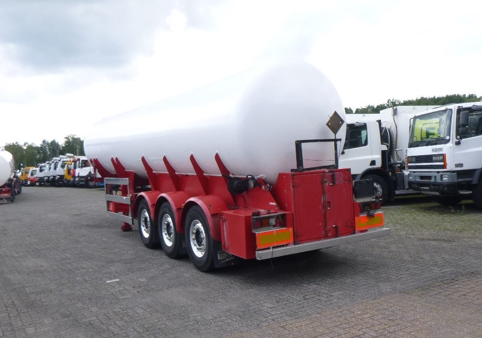Tank semi-trailer for transportation of gas Clayton Gas tank steel 31.8 m3 (low pressure 10 bar): picture 3
