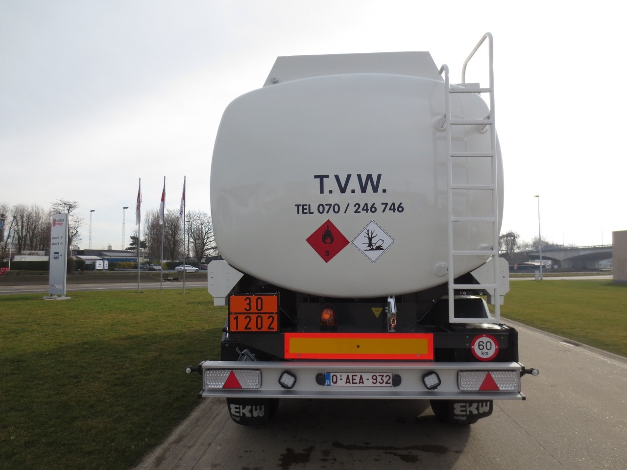 Tank semi-trailer EKW: picture 9