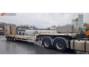 Low loader semi-trailer GOLDHOFER STZ
