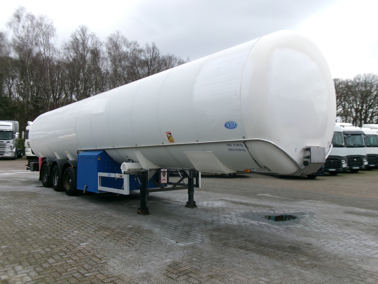 Tank semi-trailer for transportation of gas Indox Low-pressure LNG gas tank inox 56.2 m3 / 1 comp: picture 2
