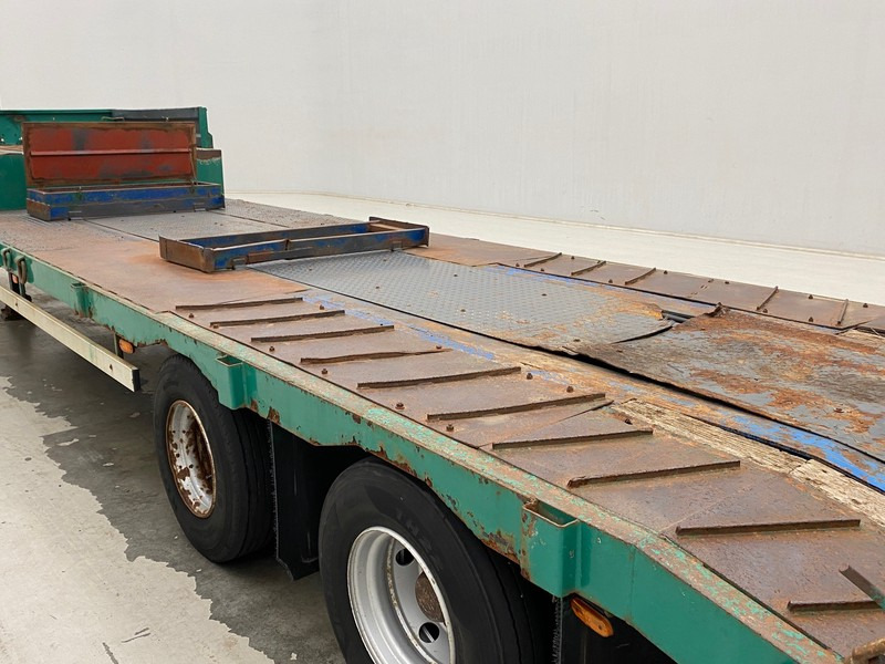 Low loader semi-trailer Kaiser Low bed trailer: picture 10