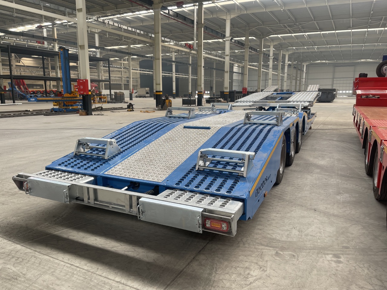 New Autotransporter semi-trailer LIDER 2023 NEW UNUSED READY IN FACTORY STOCK: picture 5