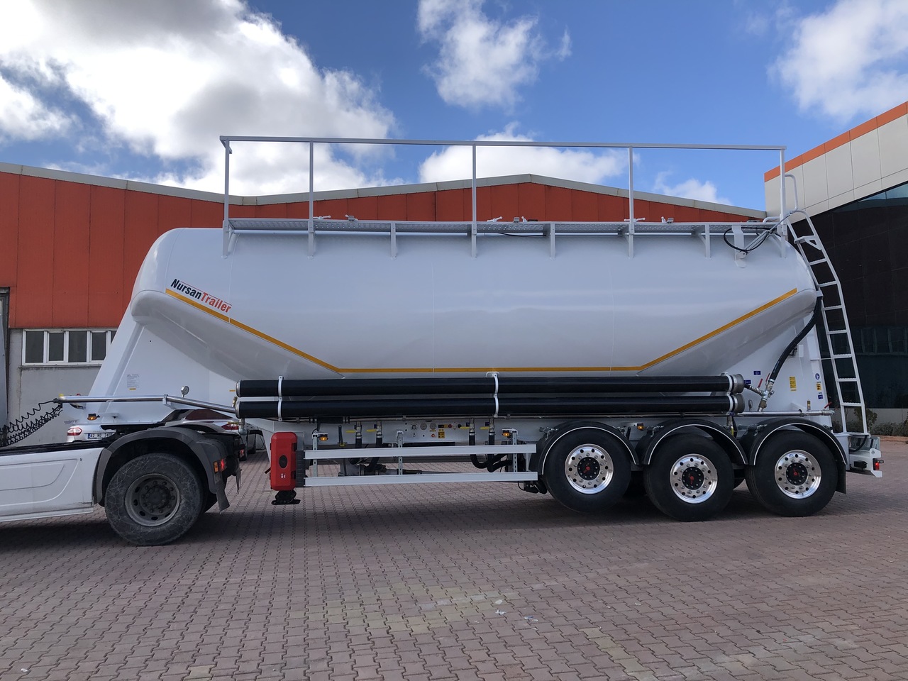 New Silo semi-trailer for transportation of silos NURSAN Aluminium W Type Silo: picture 4
