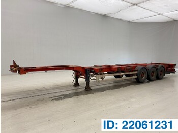 Container transporter/ Swap body semi-trailer Renders Combi skelet 20-30-40 ft: picture 1