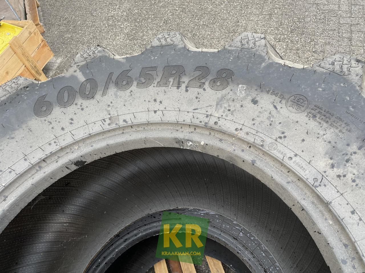 New Tire for Agricultural machinery 600/65R28 Agrimax RT657 E 154D (NIEUW) BKT: picture 5