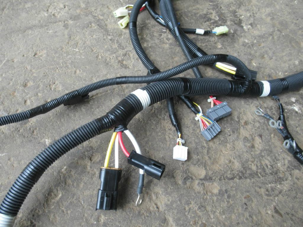 New Cables/ Wire harness for Construction machinery Cnh LF13E01056P2 -: picture 3