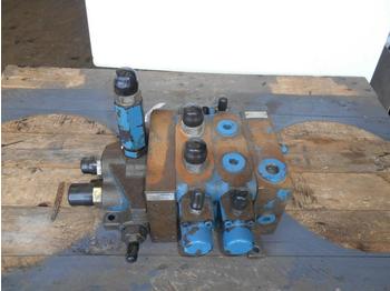 Bomag BC601RB - Hydraulic valve