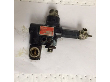 Hydraulic valve for Material handling equipment Hydraulic valve from Danfoss: picture 2