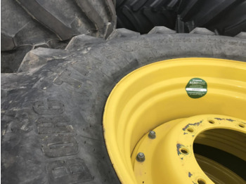 Tire for Agricultural machinery John Deere 600/70R30: picture 3
