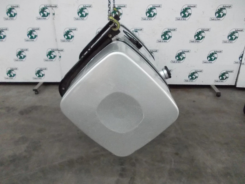 Fuel tank for Truck MAN 81.12201-5697//81.12201-5896 //590 LITER TANK MAN EURO 6: picture 2