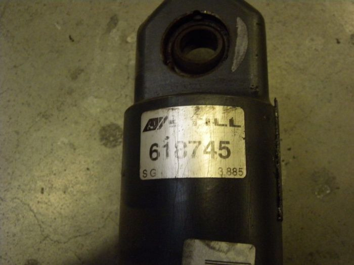 Hydraulic cylinder for Material handling equipment Tilt cylinder for STILL: picture 4