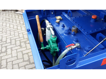 New Storage tank for transportation of fuel IBC tank met handpomp: picture 4