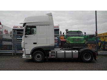 Tractor unit DAF XF 105.460 EURO 6 MANUAL GEARBOX SUPER SPACECAB: picture 1