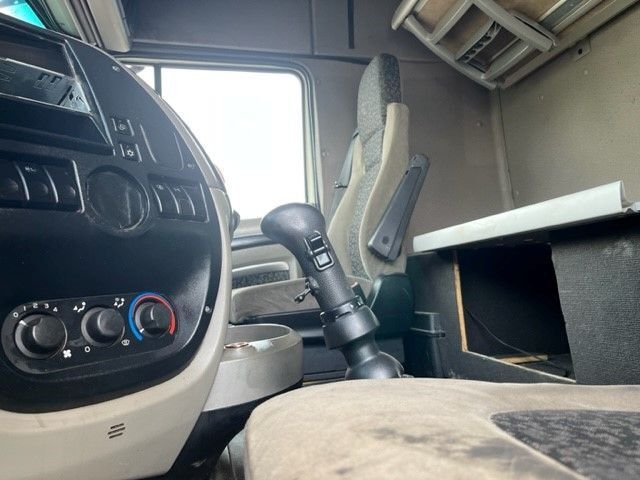 Leasing of DAF XF 105.460 SPACECAB (ZF16 MANUAL GEARBOX / EURO 5 / MX-BRAKE / AIRCONDITIONING) DAF XF 105.460 SPACECAB (ZF16 MANUAL GEARBOX / EURO 5 / MX-BRAKE / AIRCONDITIONING): picture 9