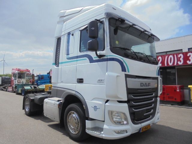 Tractor unit DAF XF 440 FT EUR6: picture 3