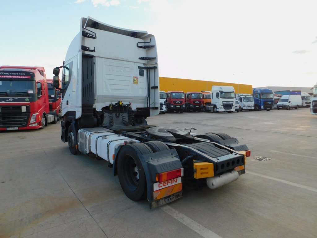 Tractor unit Iveco As440t: picture 4