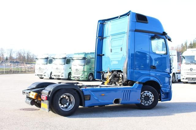 Tractor unit Mercedes-Benz Actros 1848LS GIGA SPACE Distronic Spur-Ass ADR: picture 2
