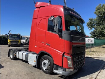 Tractor unit Volvo FH 420 MEGA / LOWDECK - 295/60R22.5 - * FULL AIR* - 2 TANKS - EURO 6 - NICE BE TRUCK: picture 1