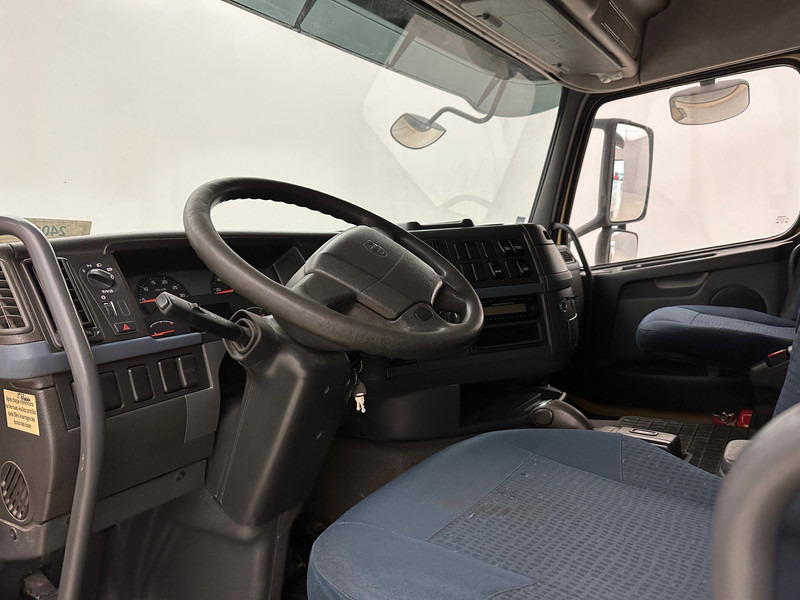Tractor unit Volvo FH 440 Globetrotter: picture 10