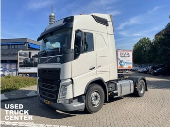 Tractor unit Volvo FH 460 Globetrotter 4x2T (12/2017)