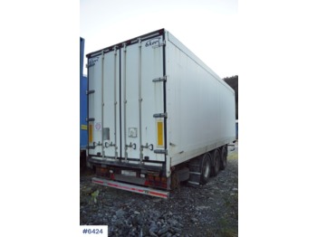 Ekeri L3 3 akslet - Closed box trailer