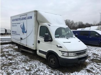 IVECO DAILY 35 S 12 - Box truck
