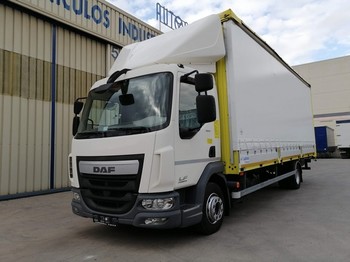 Curtainsider truck DAF LF 180: picture 1