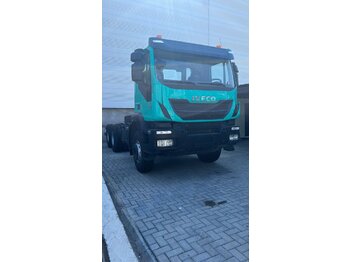 New Cab chassis truck IVECO AD 380 T 38H - EURO 3 - NEW: picture 1