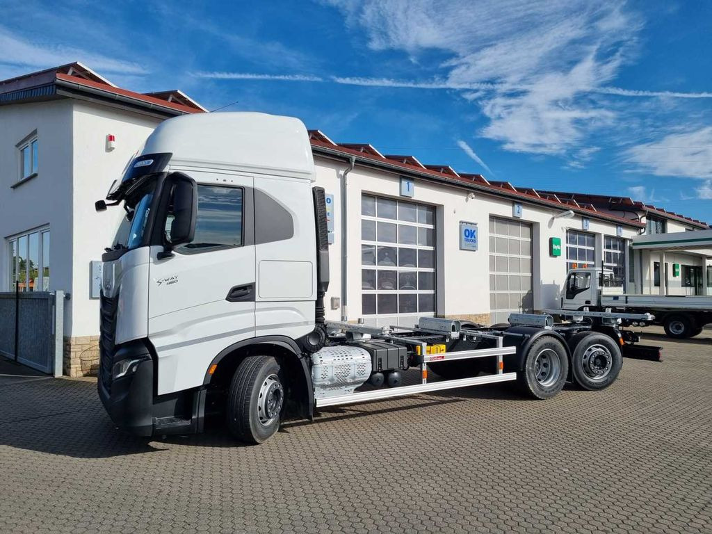 New Container transporter/ Swap body truck Iveco AS260S46 6x2 BDF-Wechsler: picture 8