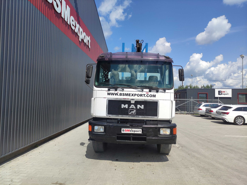 Dropside/ Flatbed truck, Crane truck MAN 26.342 flatbed truck: picture 5