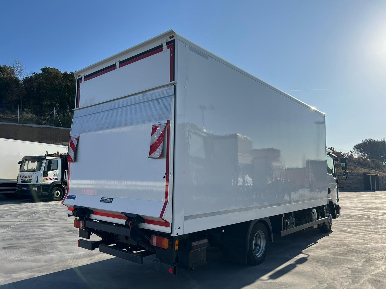 Box truck MAN 8.190TGL E6 (VAN): picture 4