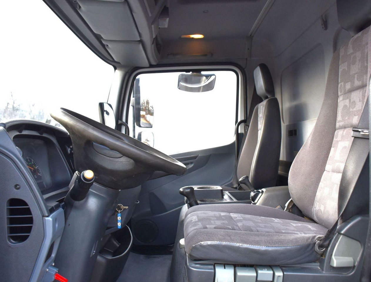 Hook lift truck Mercedes-Benz ATEGO 1218: picture 8