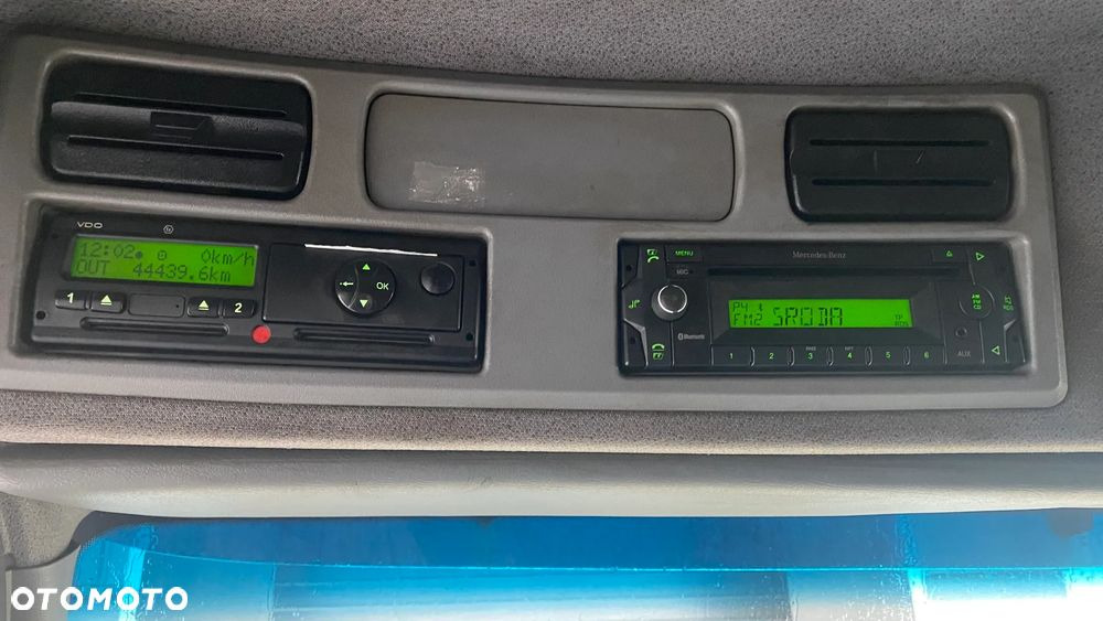 Refrigerator truck Mercedes-Benz atego: picture 17