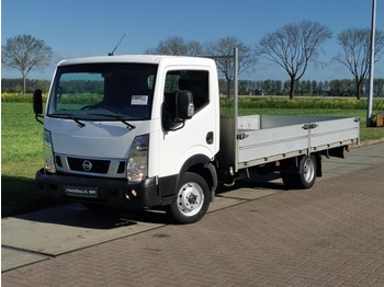 Dropside/ Flatbed truck Nissan Cabstar 2.5 nt 35.14 open laadba: picture 1