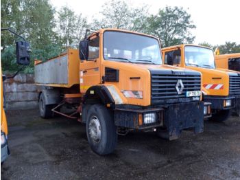 Dropside/ Flatbed truck RENAULT C210: picture 1