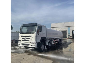 SINOTRUK 8x4 drive HOWO water sprinkler truck 30000 liters - Tank truck: picture 5