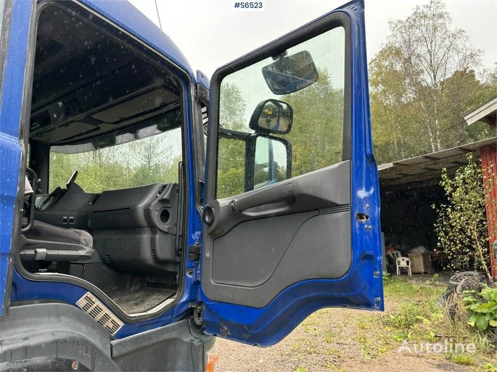 Hook lift truck Scania P124 420 Hook Truck: picture 24