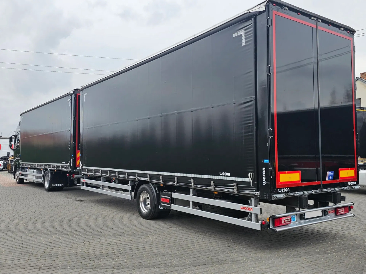 Curtainsider truck VOLVO FH 460: picture 8