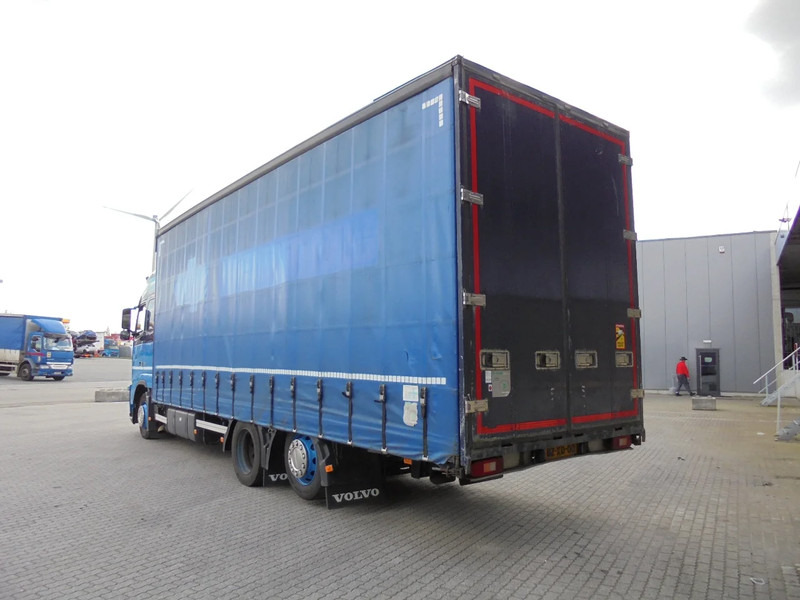 Curtainsider truck Volvo FH 420 6X2 EUR5: picture 6