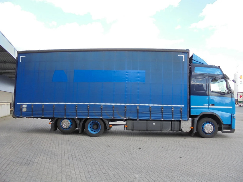 Curtainsider truck Volvo FH 420 6X2 EUR5: picture 7