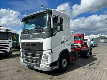 Cab chassis truck VOLVO FH 500