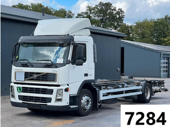 Container transporter/ Swap body truck VOLVO FM 340