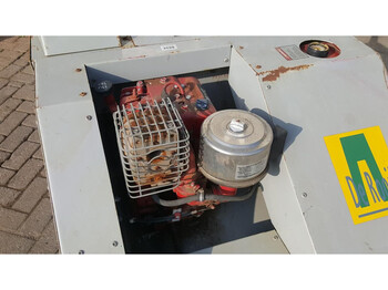 Industrial sweeper CLARKE veegmachine: picture 2