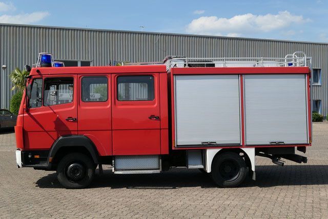 Fire truck, Combi van Mercedes-Benz 814 F/Feuerwehr/Pumpe/9 Sitze: picture 2